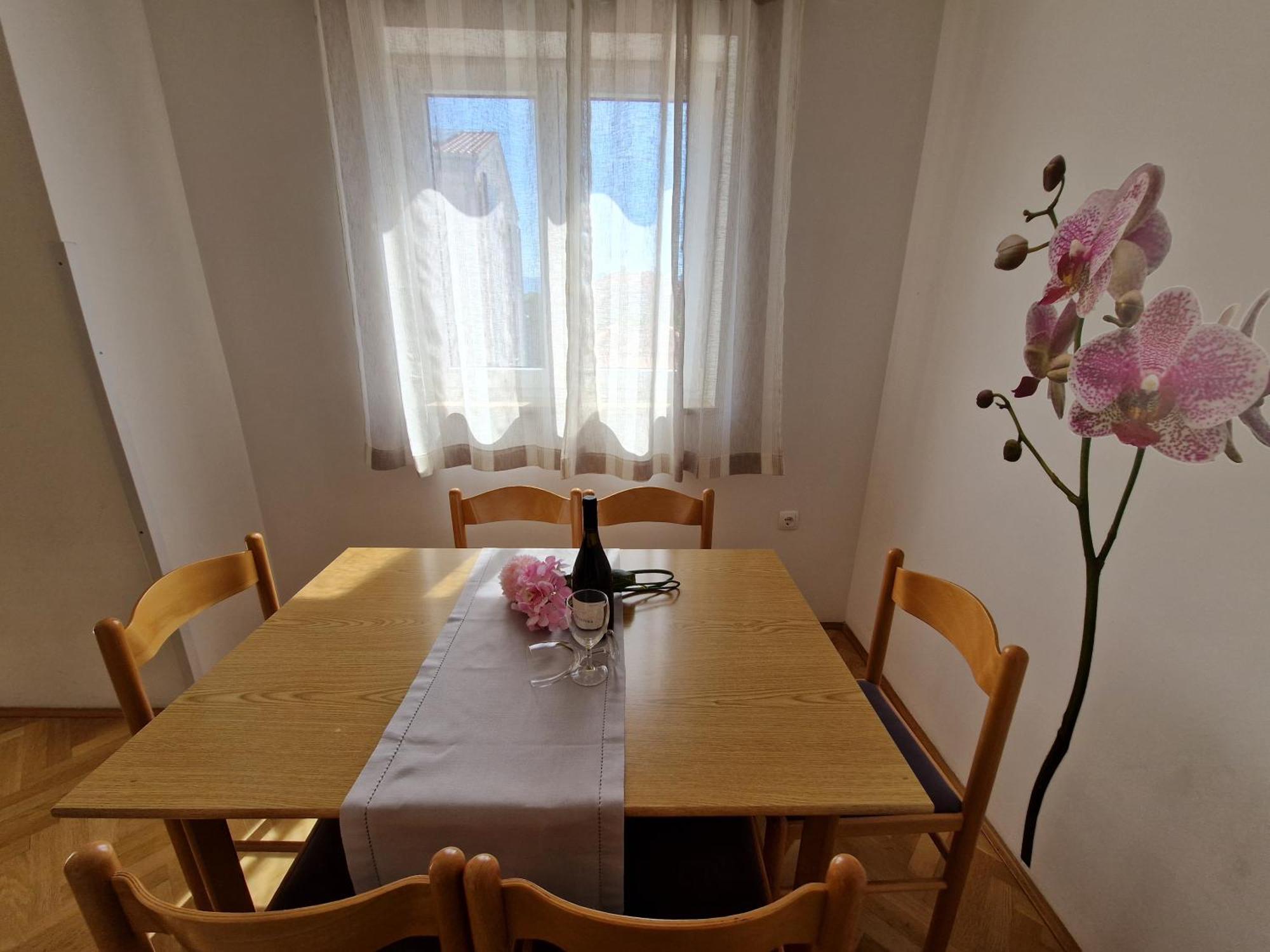 Josipa Apartment *
