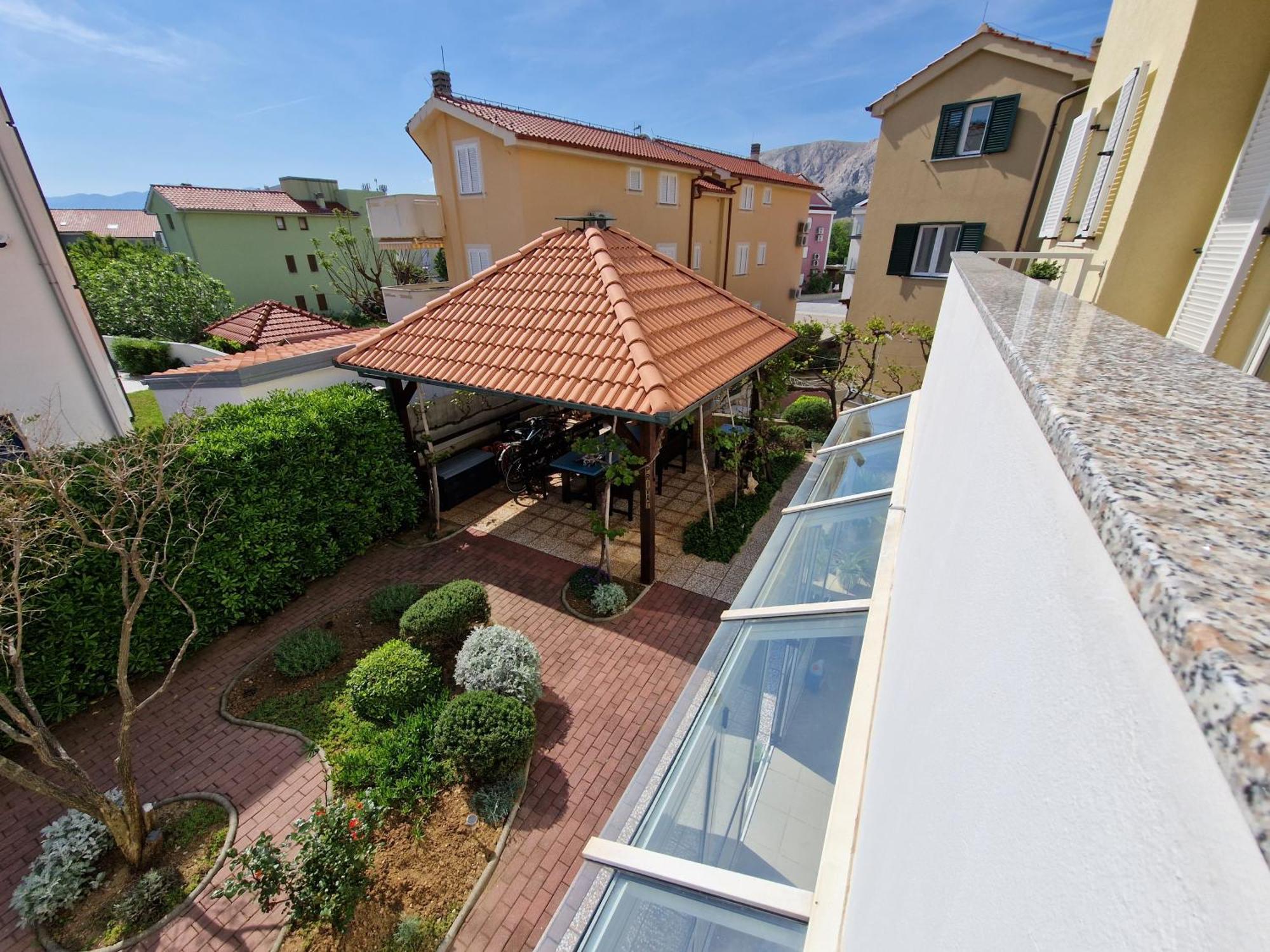 Josipa Apartment *